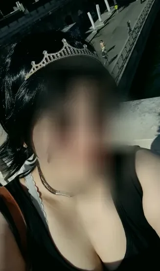 Amina, 40 años