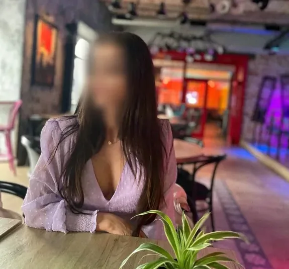 Amina, 30 años