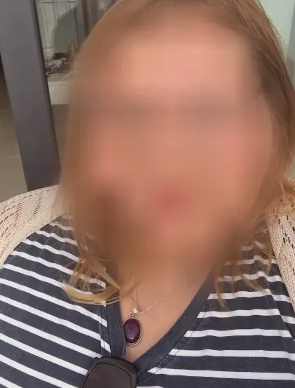 Lara, 23 años