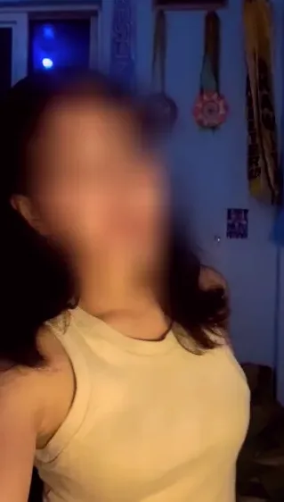 Yesenia, 22 años